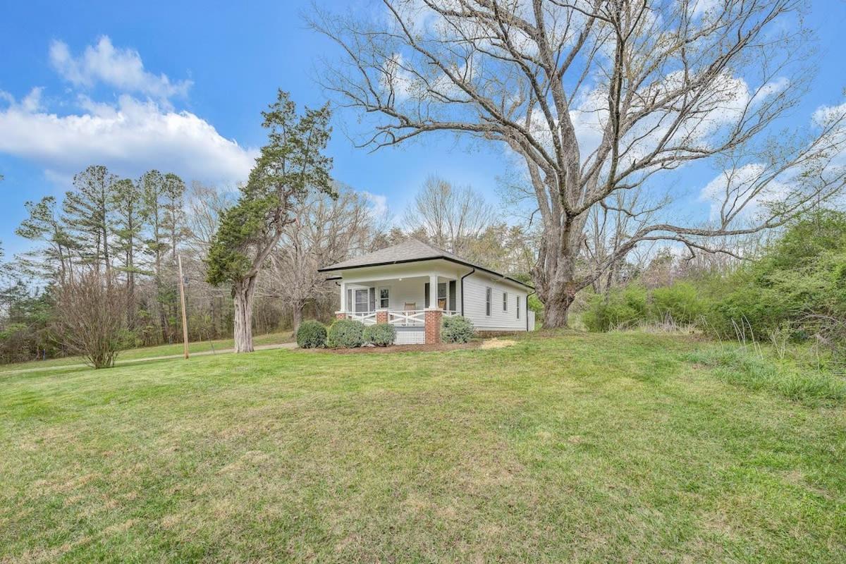 Cottage In The Pines Rocky Mount Bagian luar foto