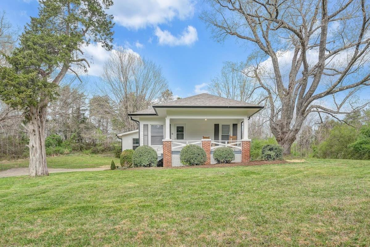 Cottage In The Pines Rocky Mount Bagian luar foto